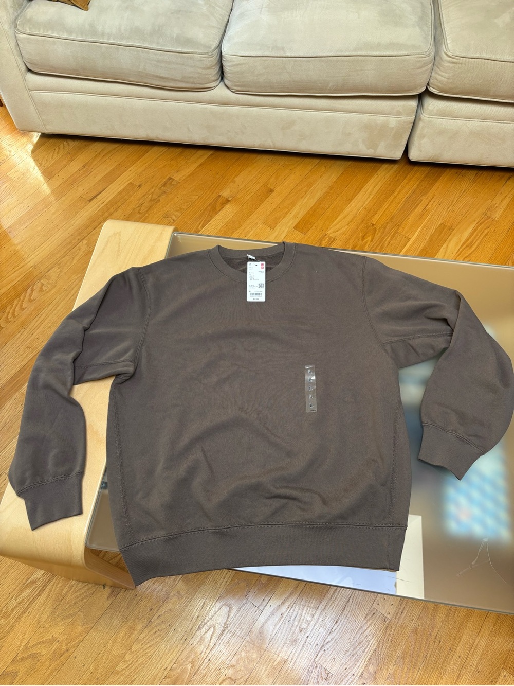 ✨ UNIQLO BROWN CREWNECK ✨